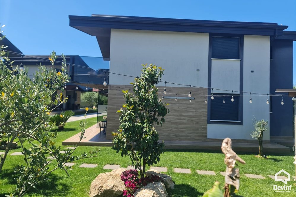 Durres For Sale Villa  Residential complex in Durres Apartment bregdet Residential Complex turistike Booking/AirBnB studio